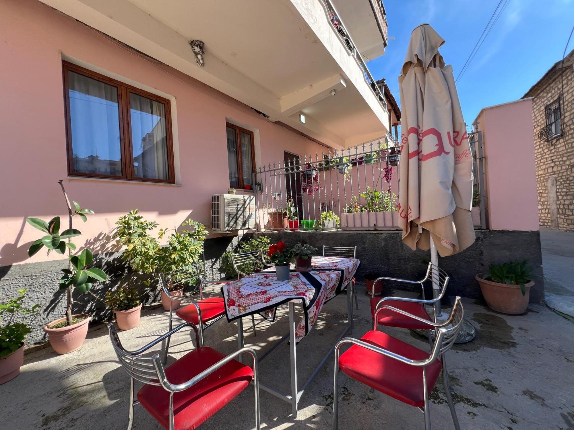 Villa Ensalv Berat - Apartment - Room - Penthouse Екстериор снимка