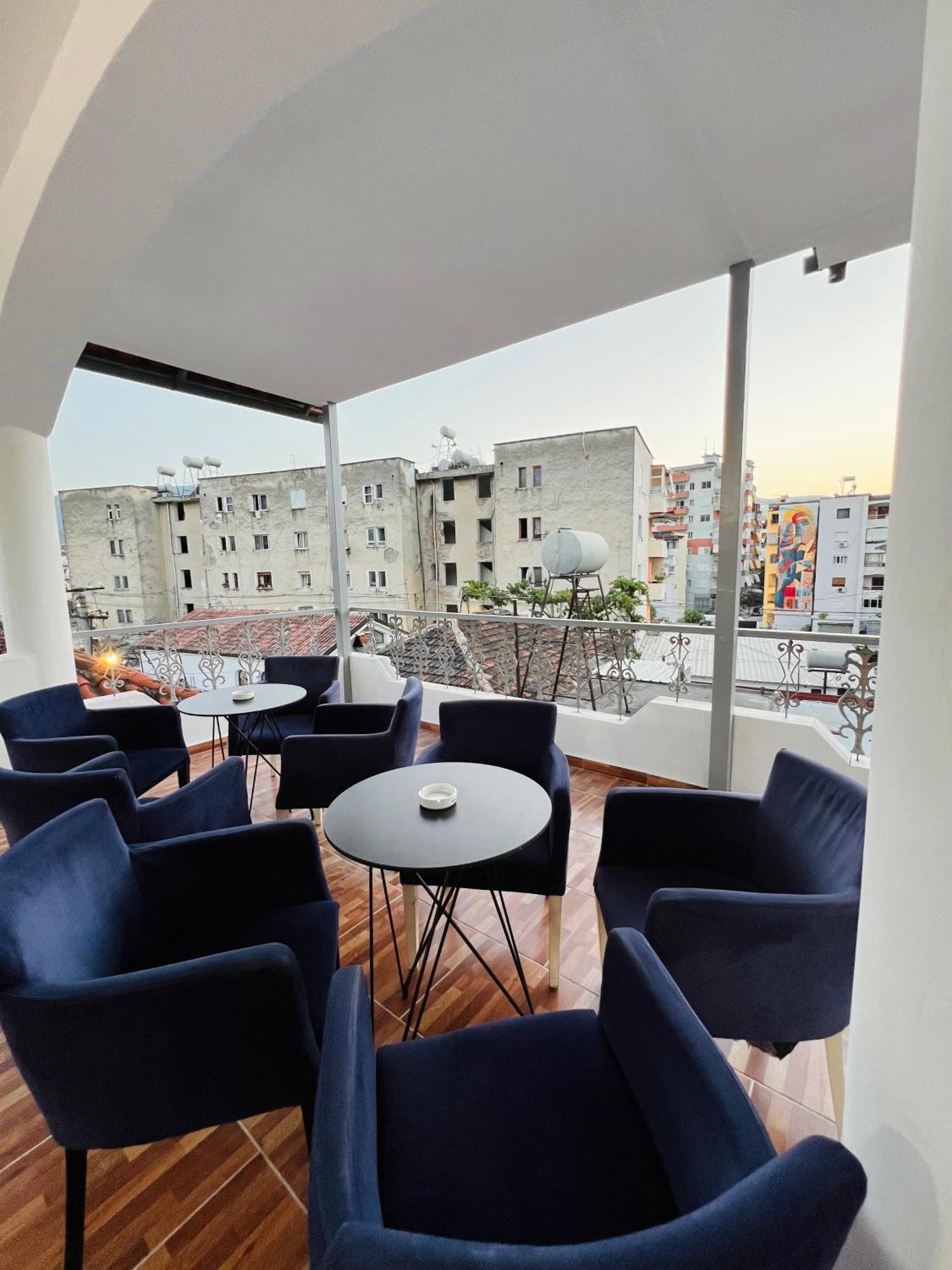 Villa Ensalv Berat - Apartment - Room - Penthouse Екстериор снимка