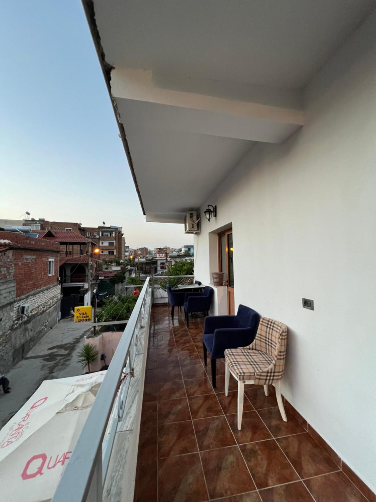Villa Ensalv Berat - Apartment - Room - Penthouse Стая снимка