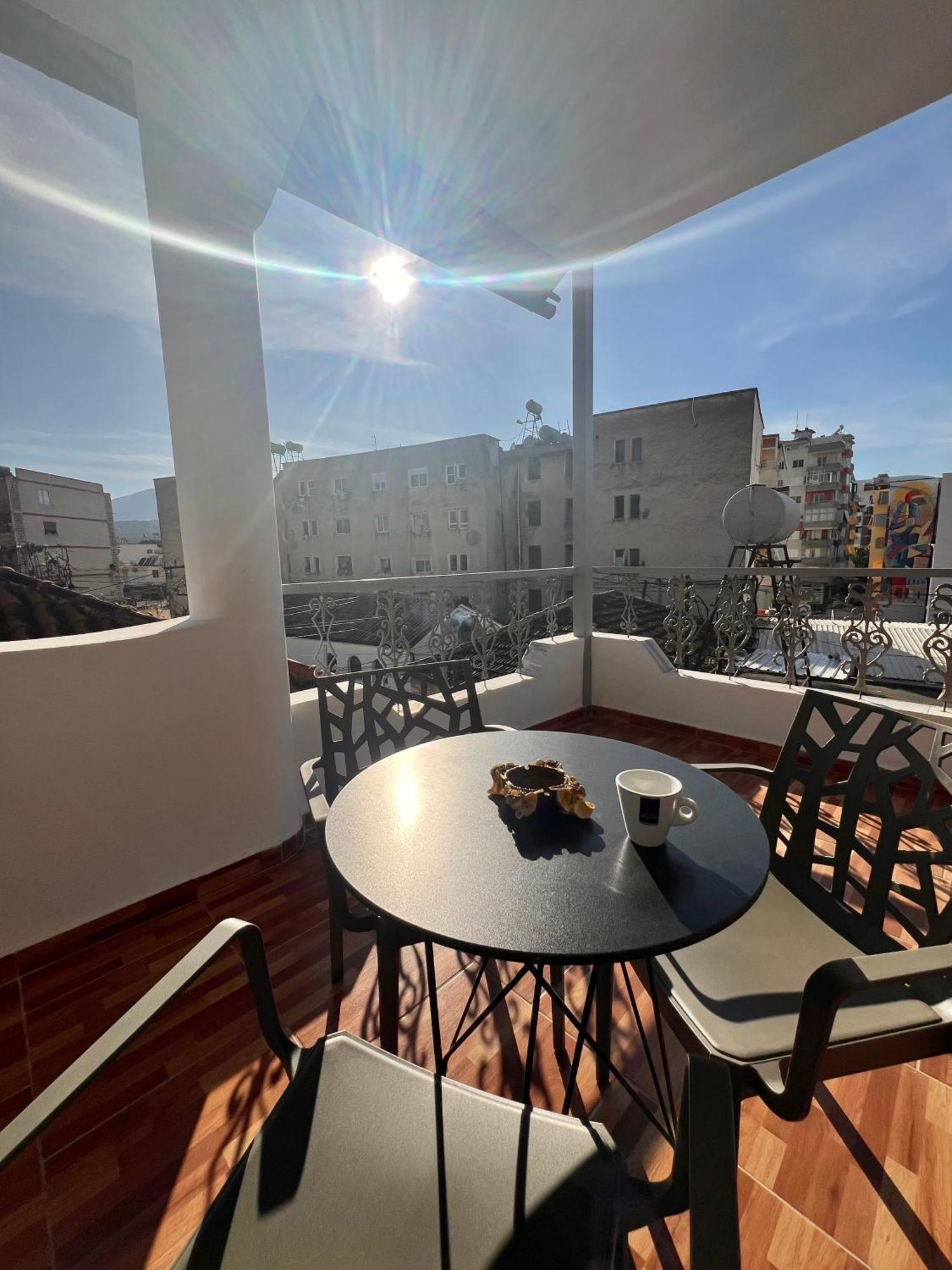 Villa Ensalv Berat - Apartment - Room - Penthouse Екстериор снимка